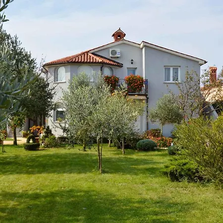 One-bedroom Near Sea 1 Fažana
